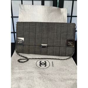 CHANEL Denim Chocolate Bar Flap Bag